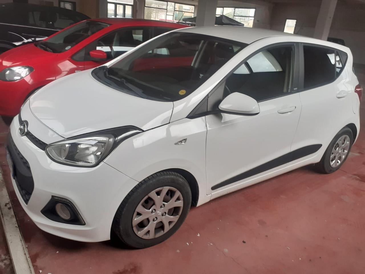 Hyundai i10 1.0 MPI Sound Edition - 2015