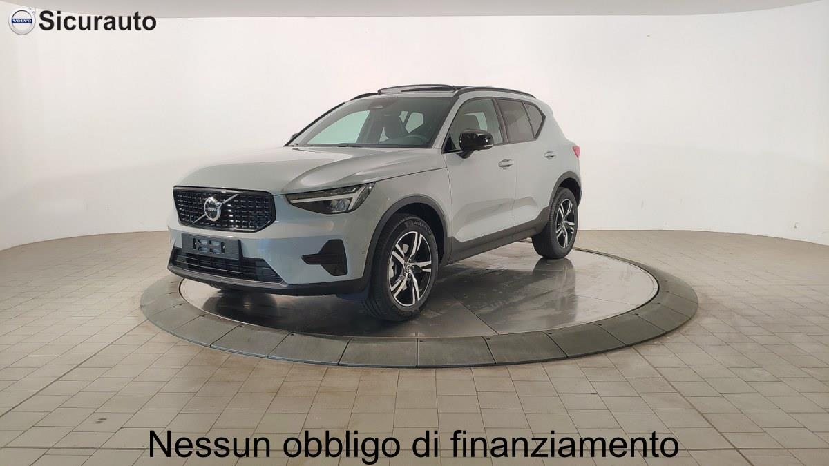 VOLVO Xc40 B3 Mild Hybrid Automatico Plus Dark
