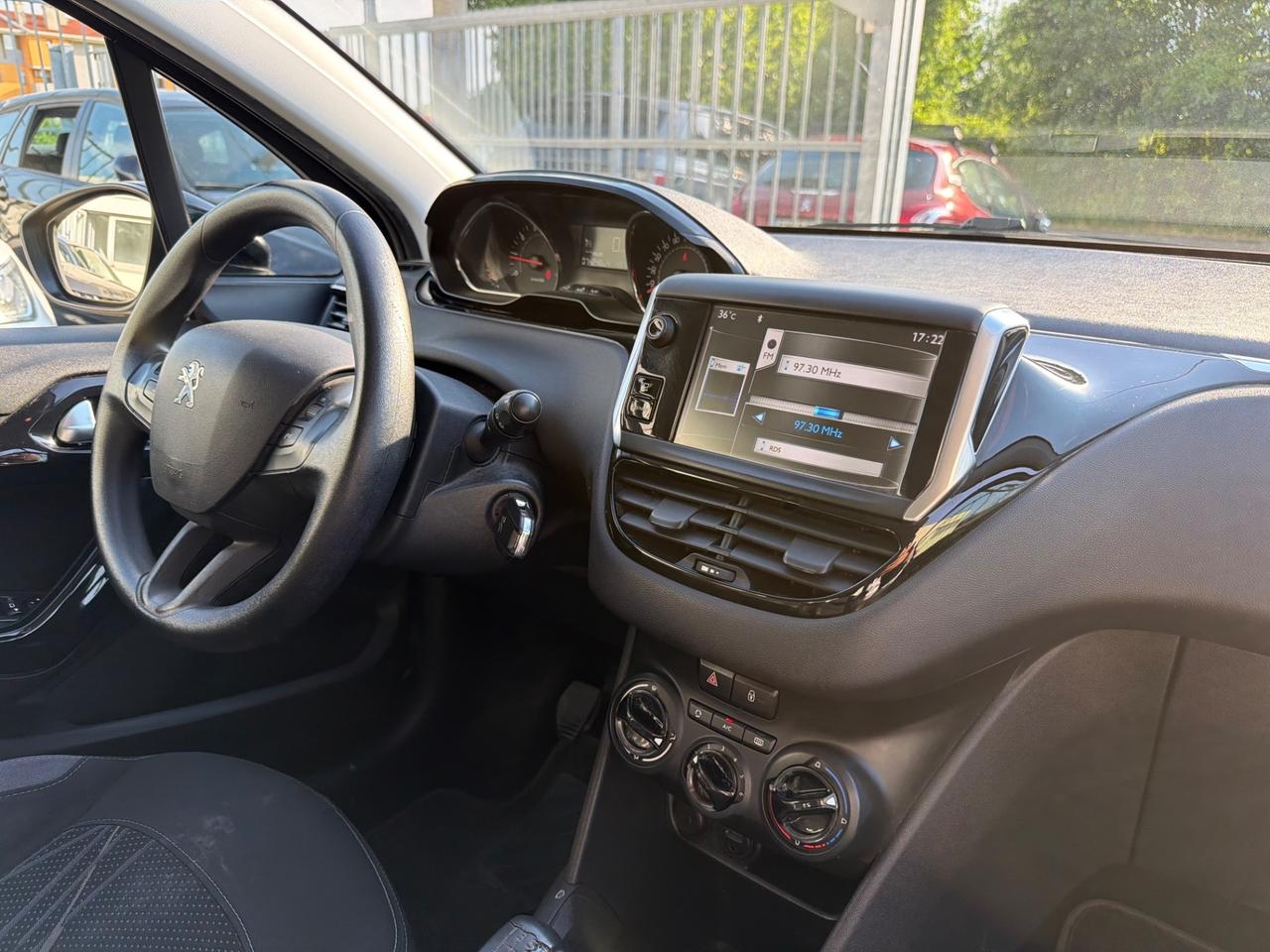 Peugeot 208 1.2 VTi 82 CV 3 porte Allure