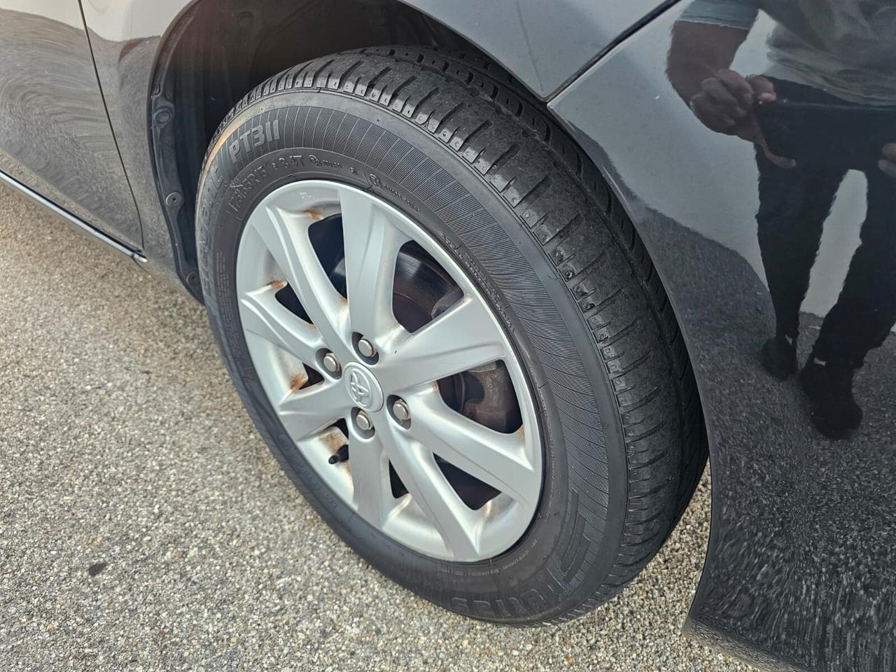 Toyota Yaris 1.3 benzina