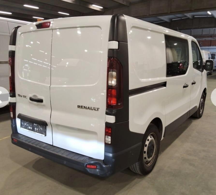RENAULT TRAFIC 2.0 150 CV CONFORT 2.9T - PC - CAMBIO AUTOM - 6 POSTI