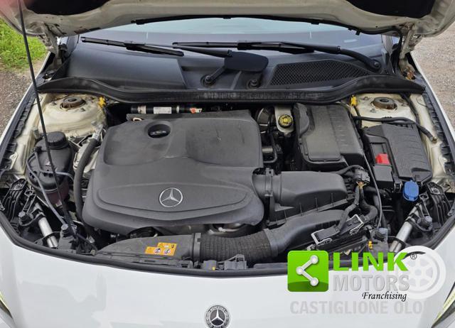 MERCEDES-BENZ CLA 200 S.W. Premium