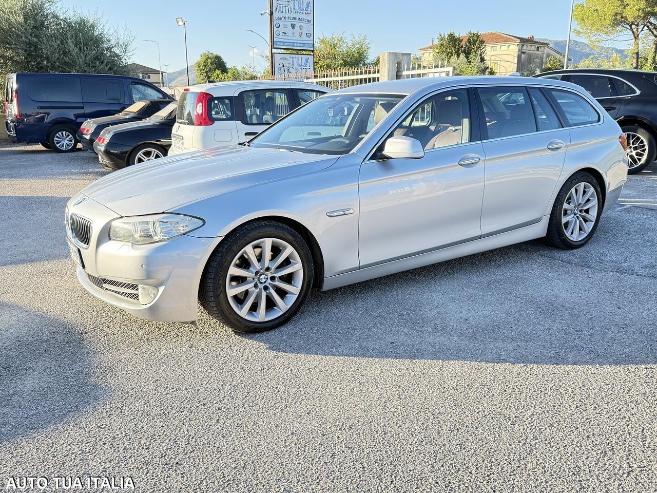 BMW 520 D TOURING navi led xenon pelle