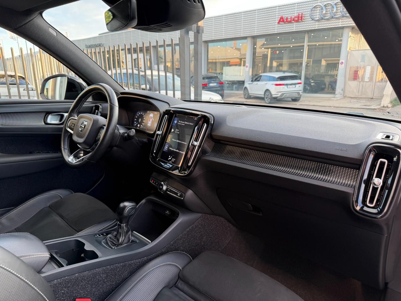 Volvo XC40 D3 R-design
