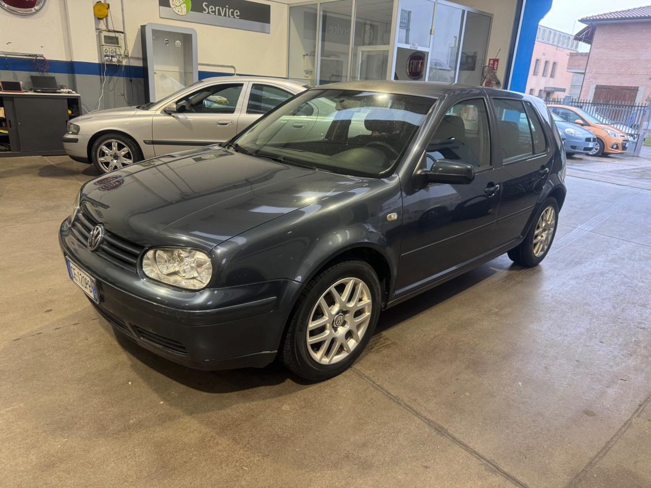 Volkswagen Golf 1.6 16V cat 5p. Highline Plus