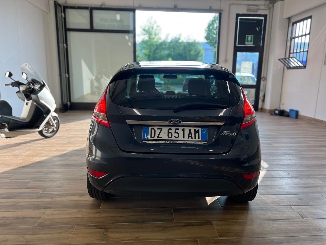 Ford Fiesta 1.4 5 porte Bz.- GPL Titanium