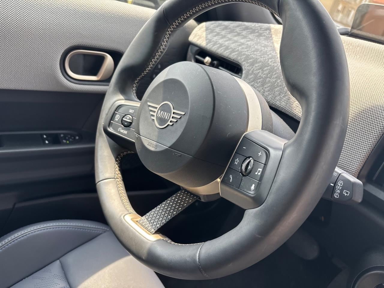 Mini 1.5 Cooper Essential