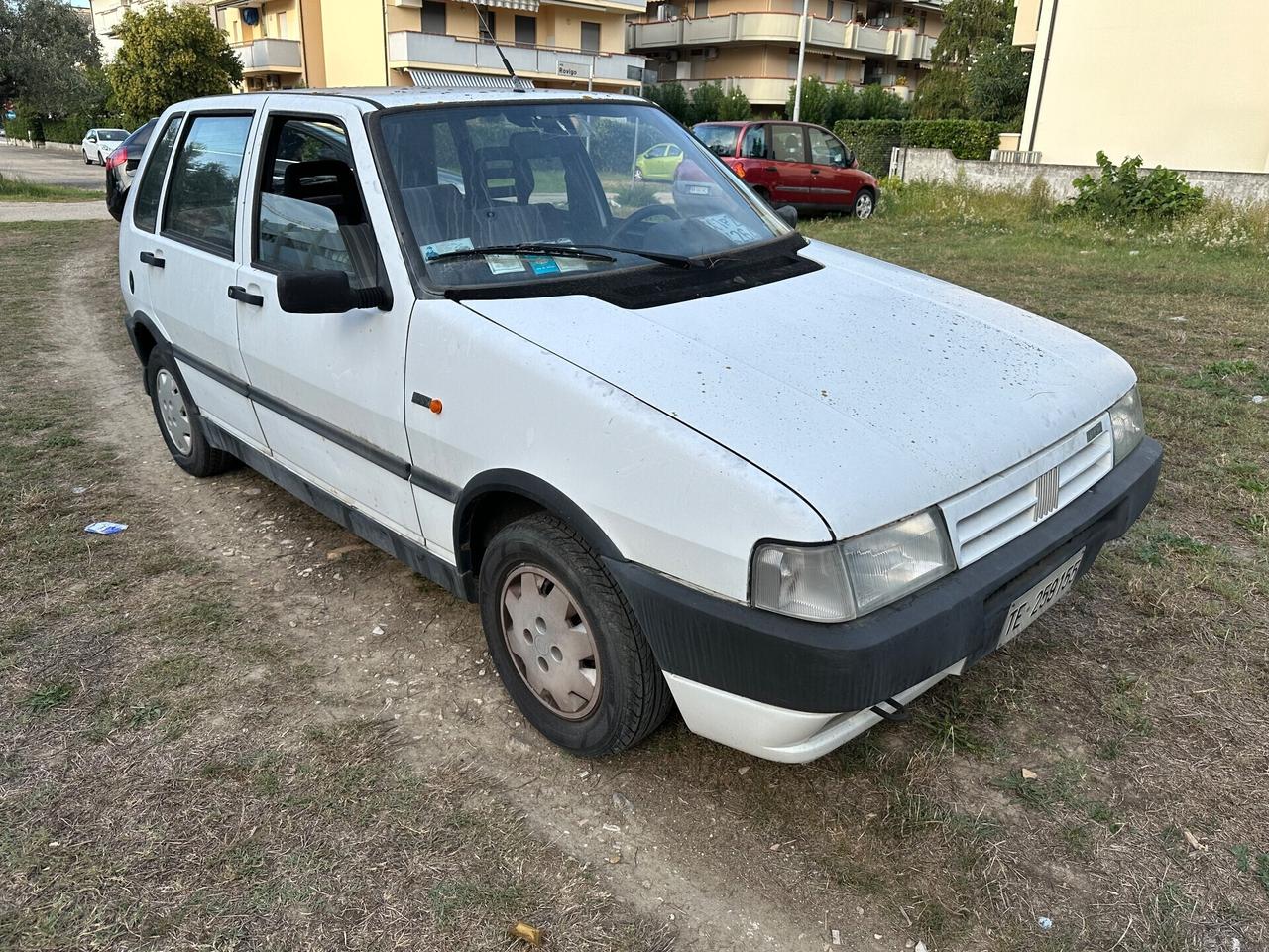 Fiat Uno 60 5 porte SX carburatore