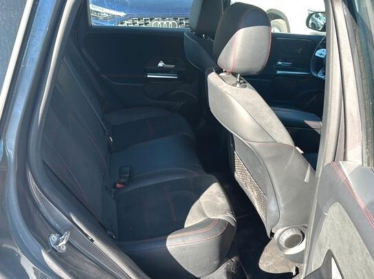 Mercedes-benz B 180 d Automatic AMG Line Premium Plus Navi Pdc UNIPRO IVA DEDUCIBILE