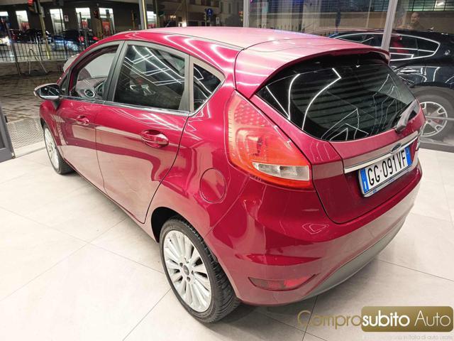 FORD Fiesta + 1.4 5 porte Bz.- GPL