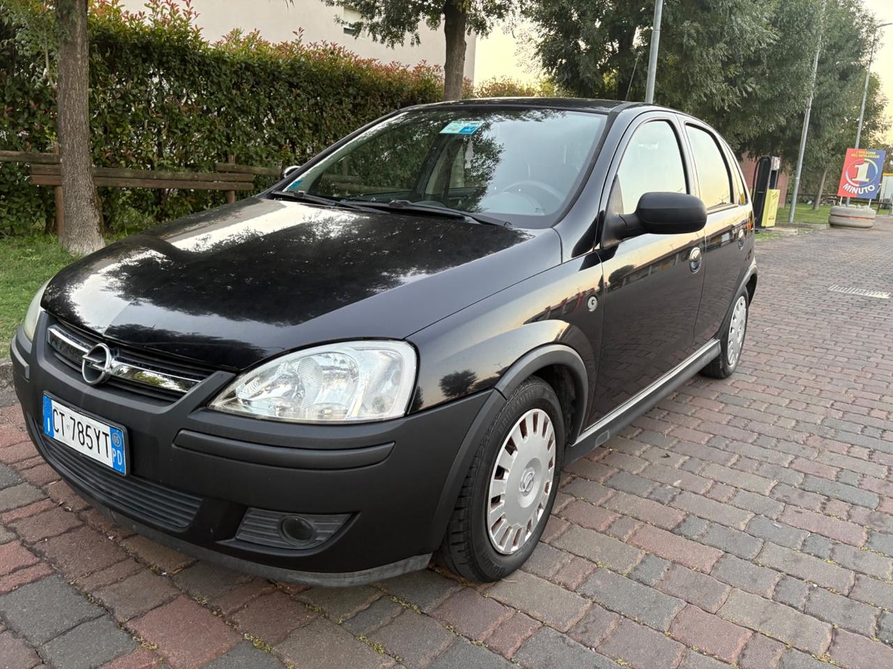 Opel Corsa 1.2i 16V cat 5 porte Cosmo