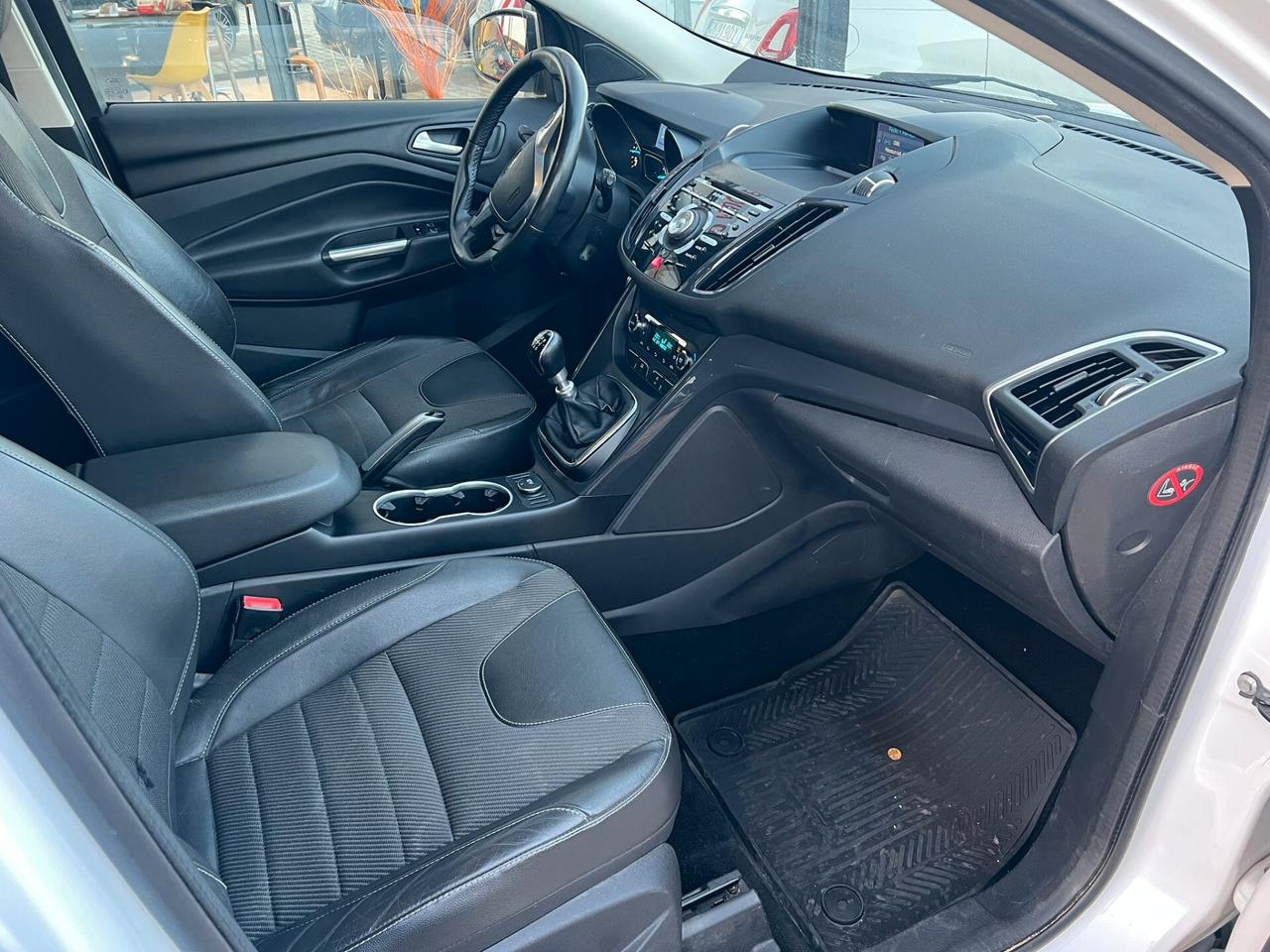 Ford Kuga 2.0 TDCI 120 CV S&S 2WD Titanium