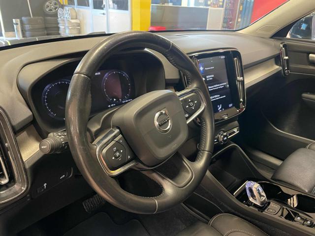 VOLVO XC40 D3 AWD Geartronic Momentum