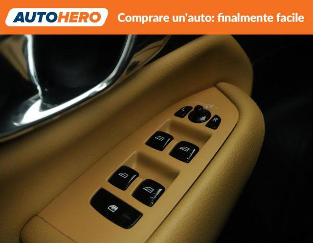 VOLVO XC90 D5 AWD Geartronic 7 posti Momentum