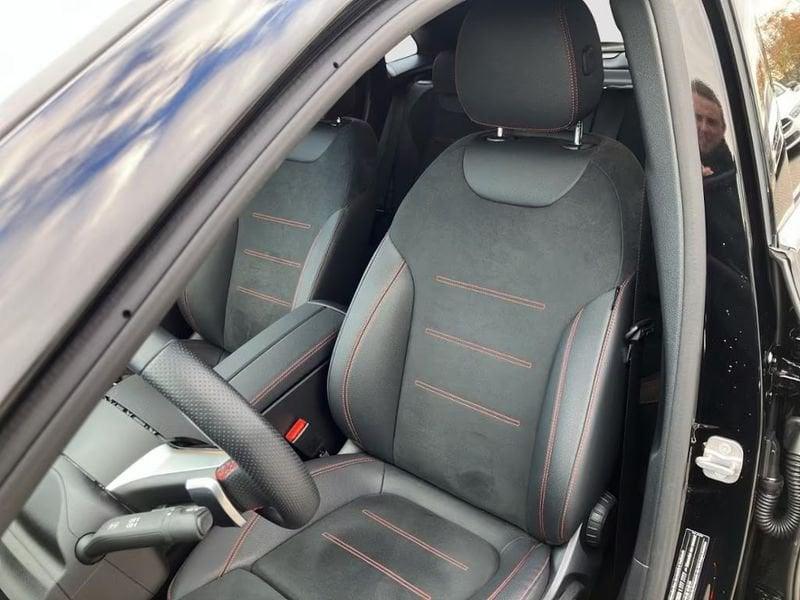 Mercedes-Benz GLA GLA 200 d AMG Line MULTIBEAM LED CAMERA MBUX