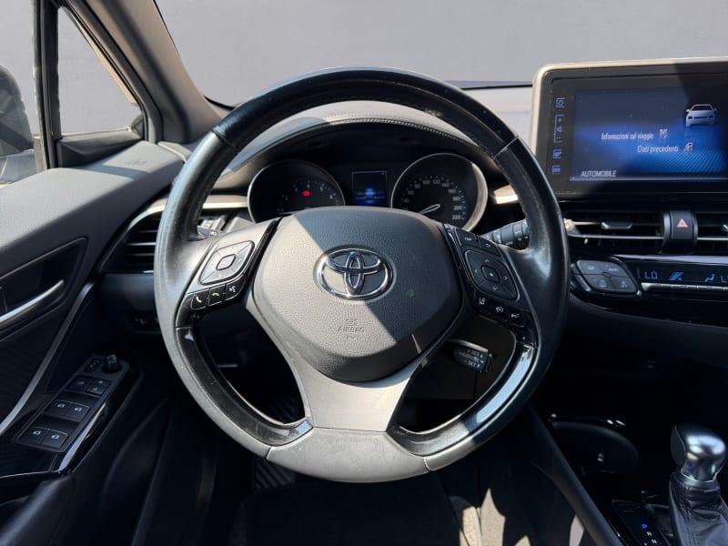 TOYOTA C-HR 1.2 TURBO CVT 4WD BUSINESS