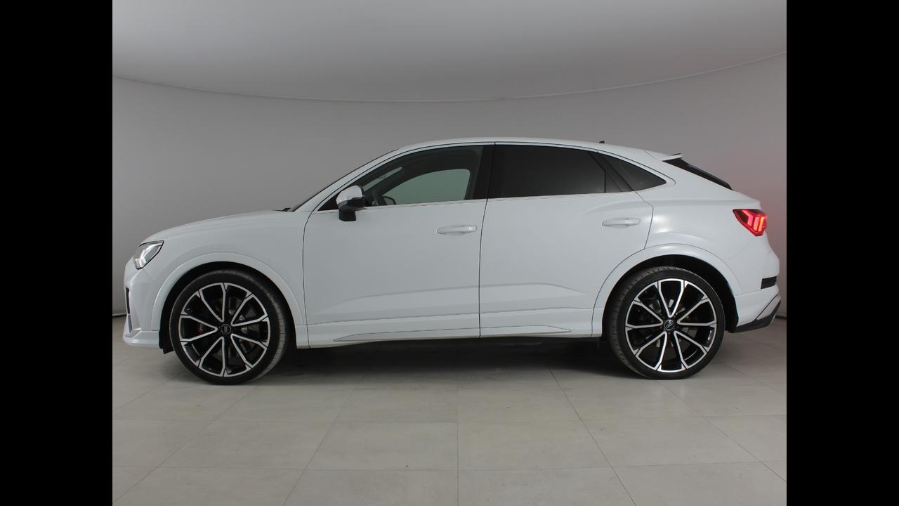 AUDI Q3 2019 Sportback - Q3 Sportback RS 2.5 quattro s-tronic