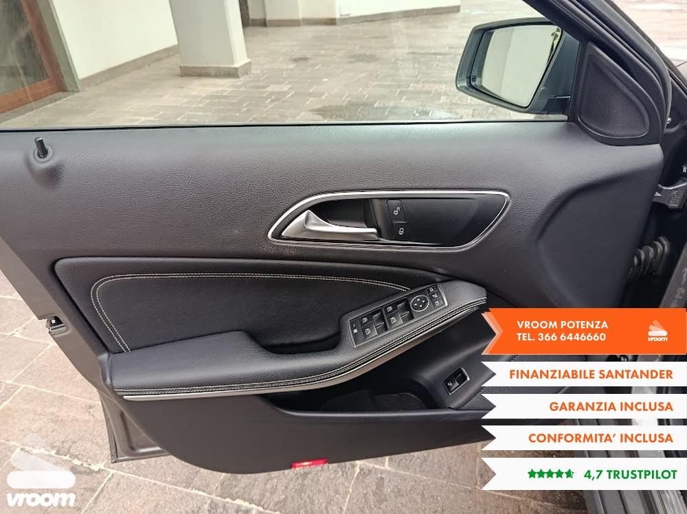 MERCEDES GLA (X156) GLA 200 d Automati...