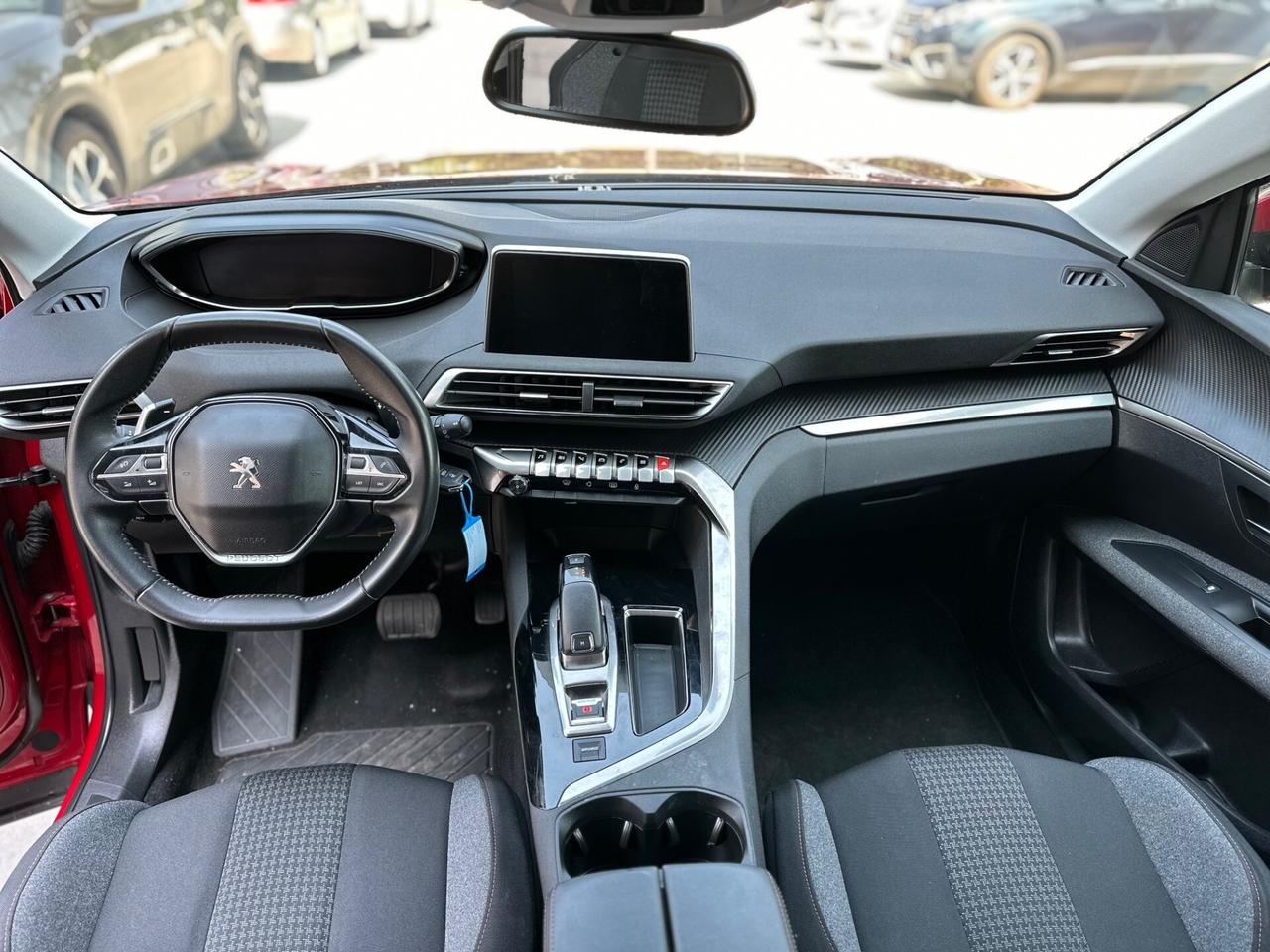 Peugeot 3008 BlueHDi 130 S&S EAT8 Business