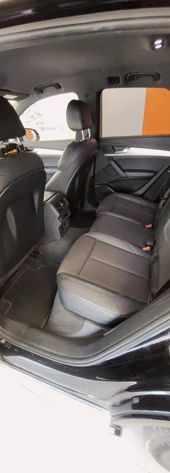 BELLISSIMA AUDI Q5 40 TDI S-LINE PLUS QUATTRO 190CV S-TRONIC-TENUTA CON MOLTISSIMA CURA-PERFETTA IN TUTTO-COME NUOVA-GARANZIA UFFICIALE AUDI FINO AL 10/2026 PIÙ GARANZIA M-M MOTORS FINO AD OTTOBRE 2027.