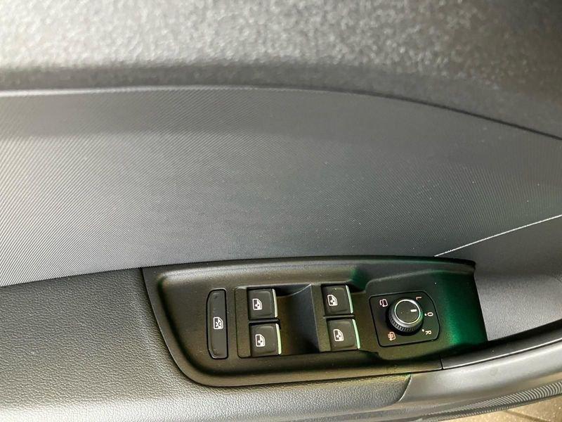 Audi A1 Sportback 35 TSI S Tronic Identity Contrast