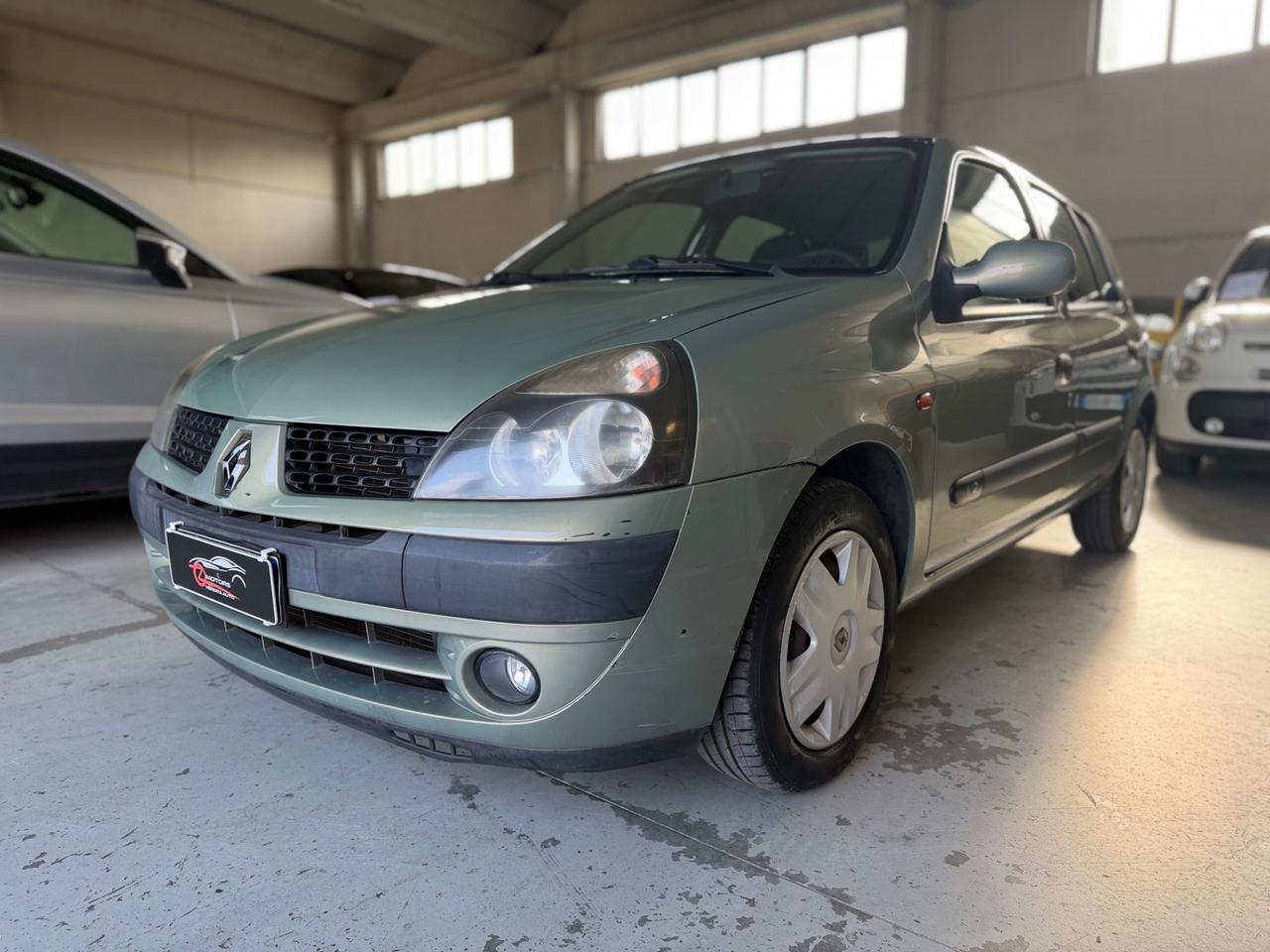 Renault Clio 1.2 cat 5 porte Authentique NEOPATENTATI