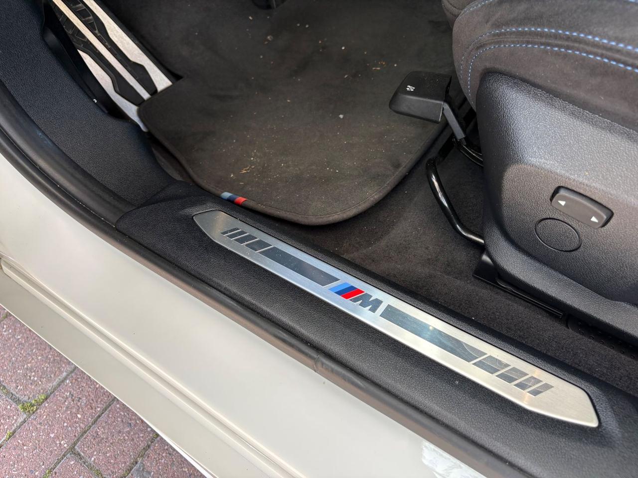 Bmw 118 M Sport 118d TETTO APRIBILE E PANOR #10951