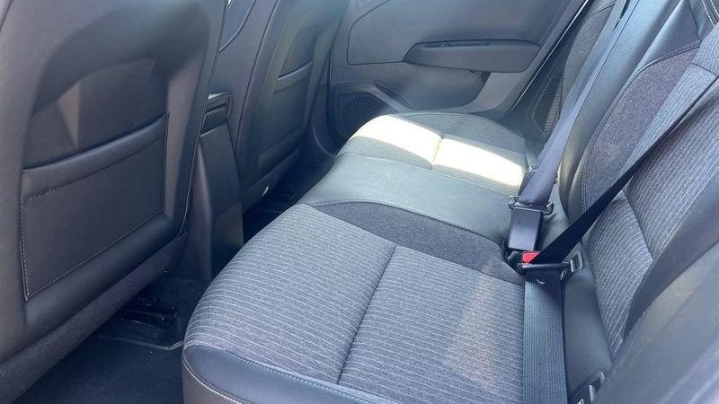 Renault Clio 1.6 E-Tech hybrid Intens 140cv auto my21