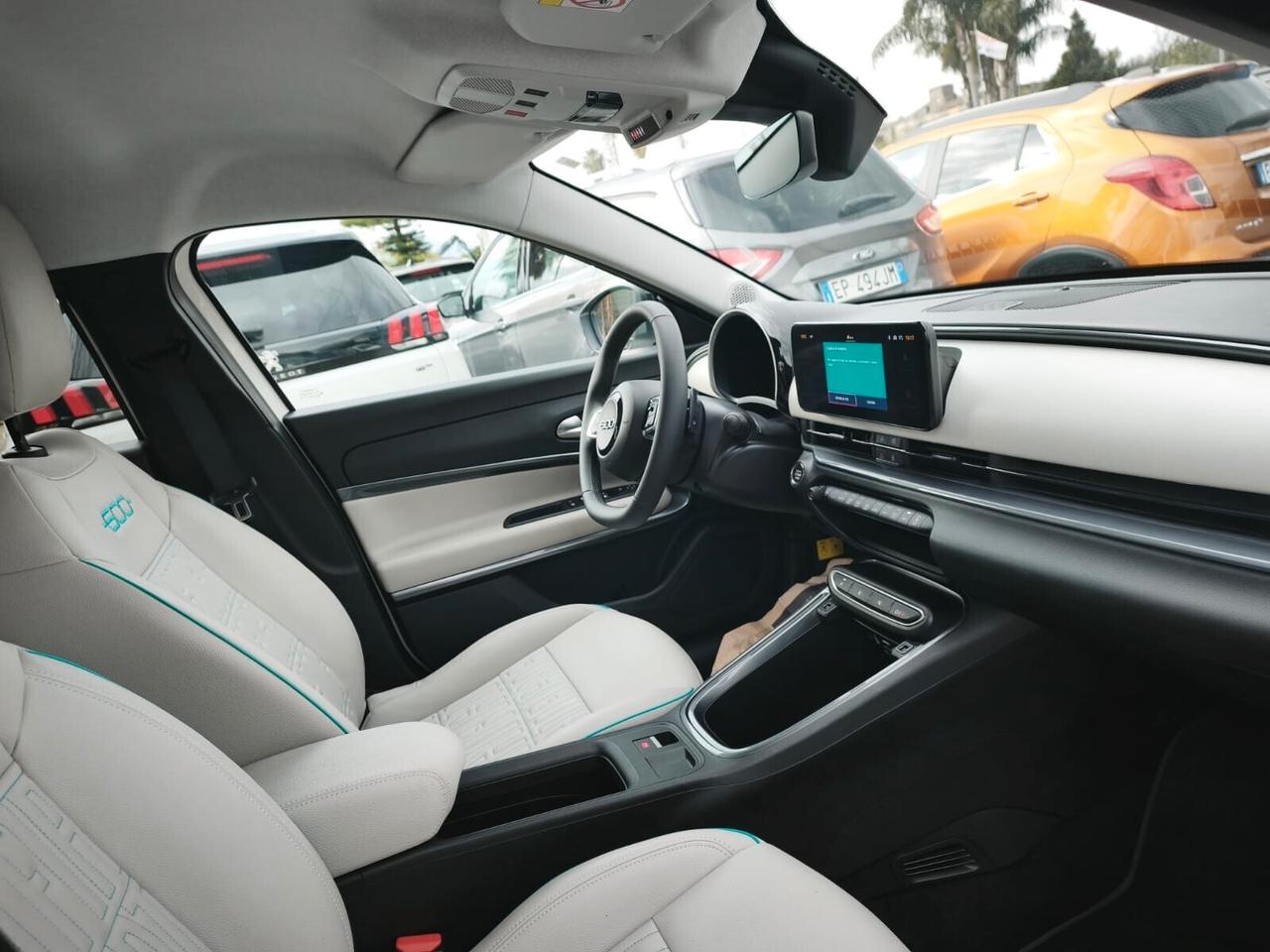 Fiat 600 Hybrid 110 CV DCT MHEV La Prima