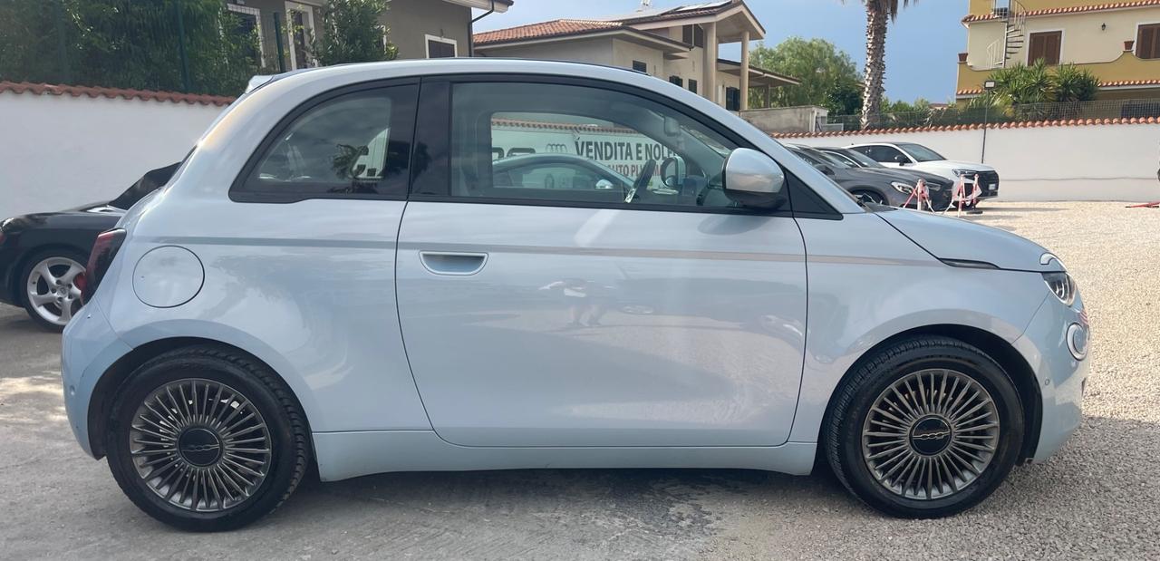 Fiat 500 Cabrio Icon+