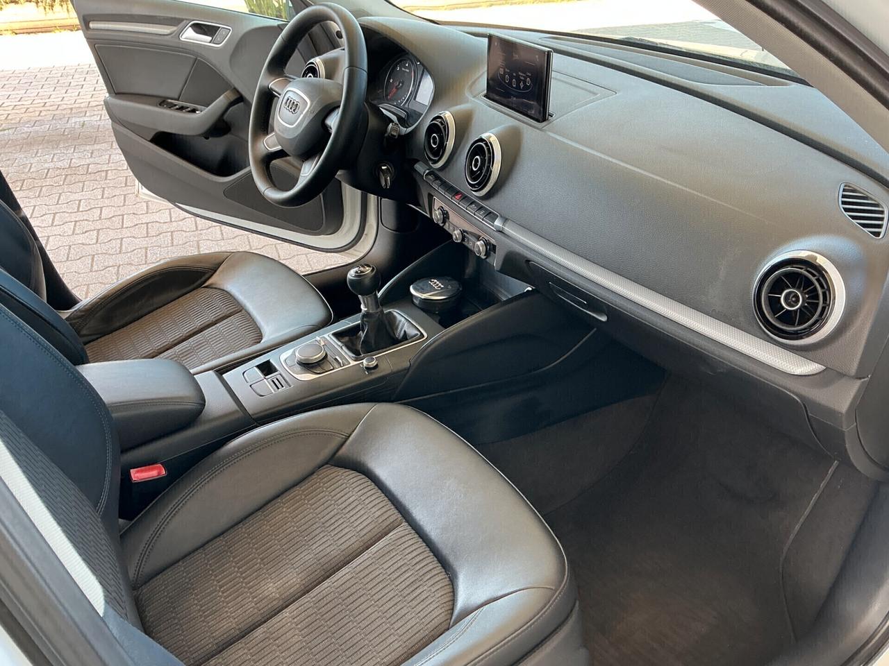 Audi A3 1.6 TDI clean diesel Ambiente