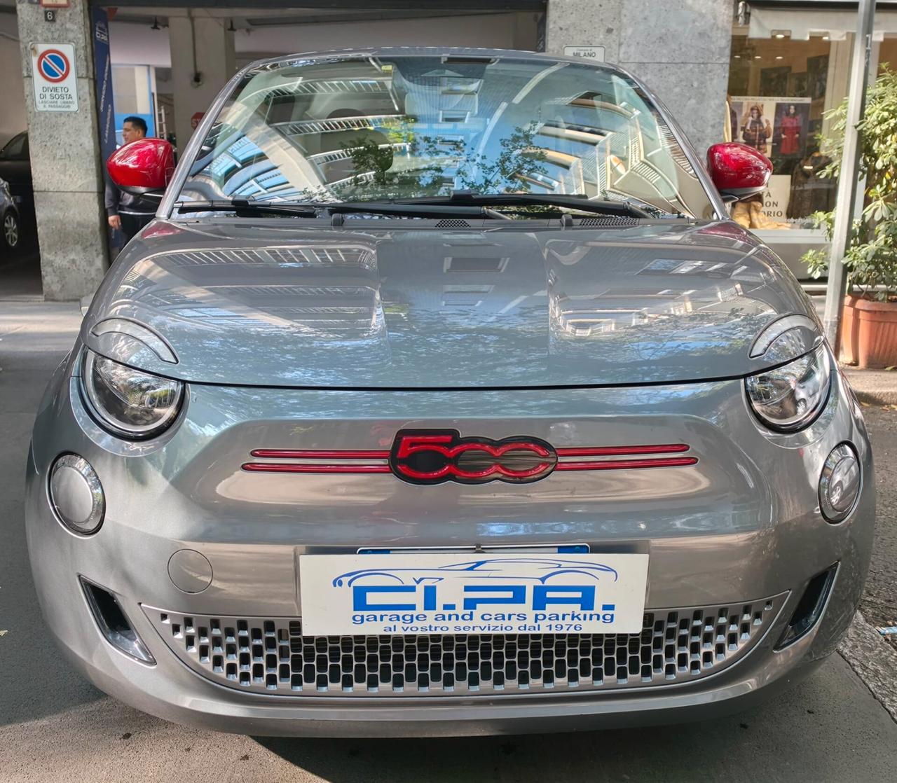 Fiat 500 500e Berlina 23,8 kWh Red