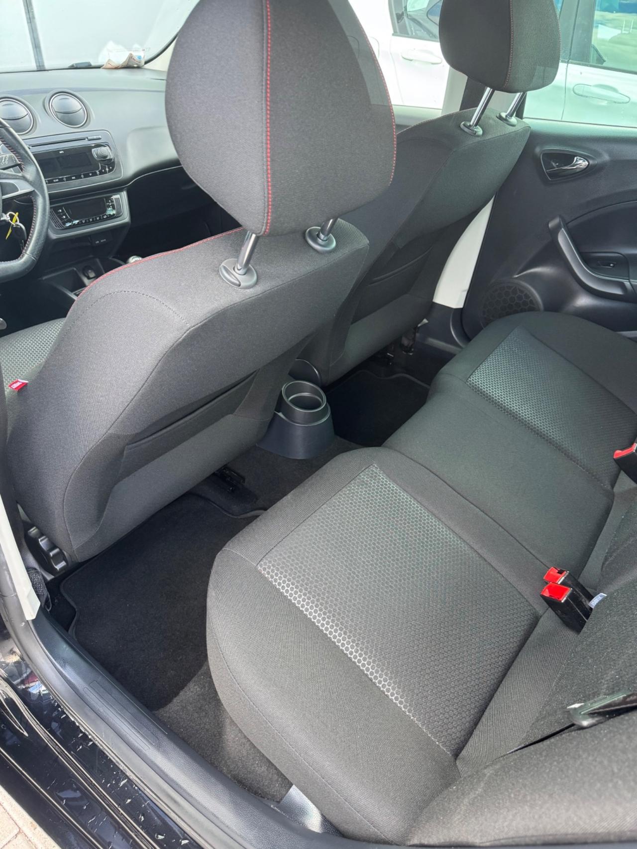 Seat Ibiza FR 1.6 TDI 105 CV ADATTA A NEOPATENTATI