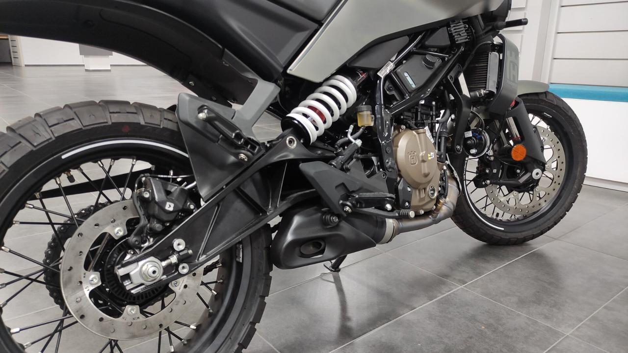 Husqvarna Svartpilen 125