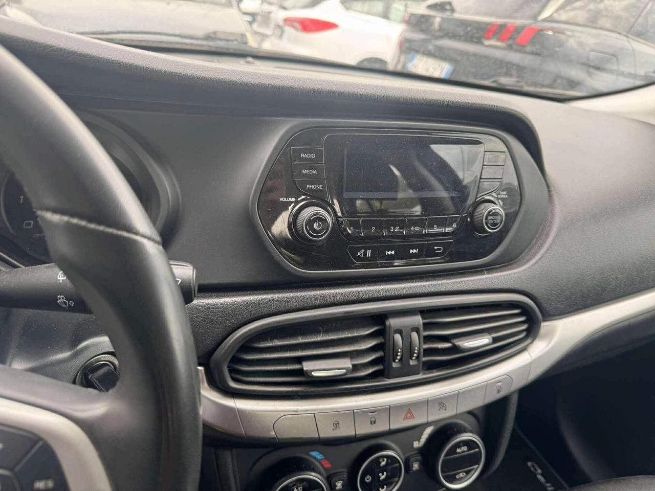 Fiat Tipo 1.4 T-Jet 120CV GPL Lounge-2018