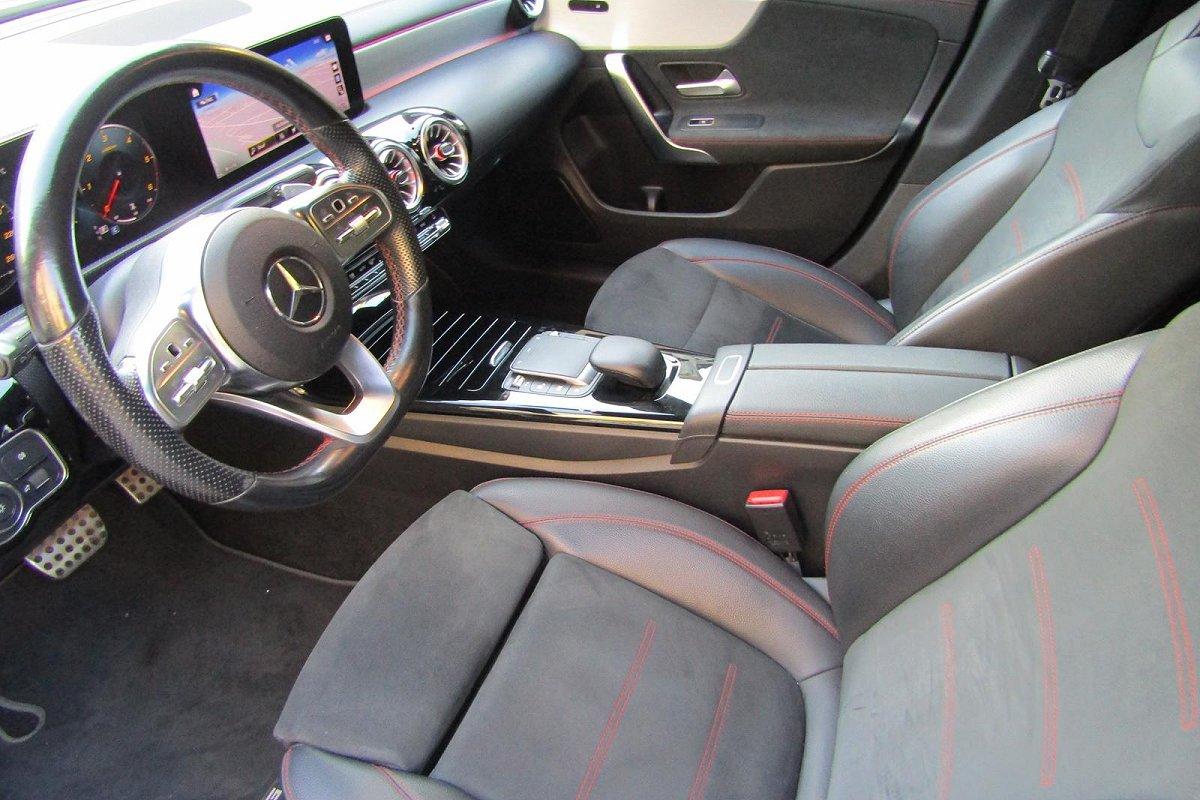 MERCEDES CLA 200 d Automatic Premium