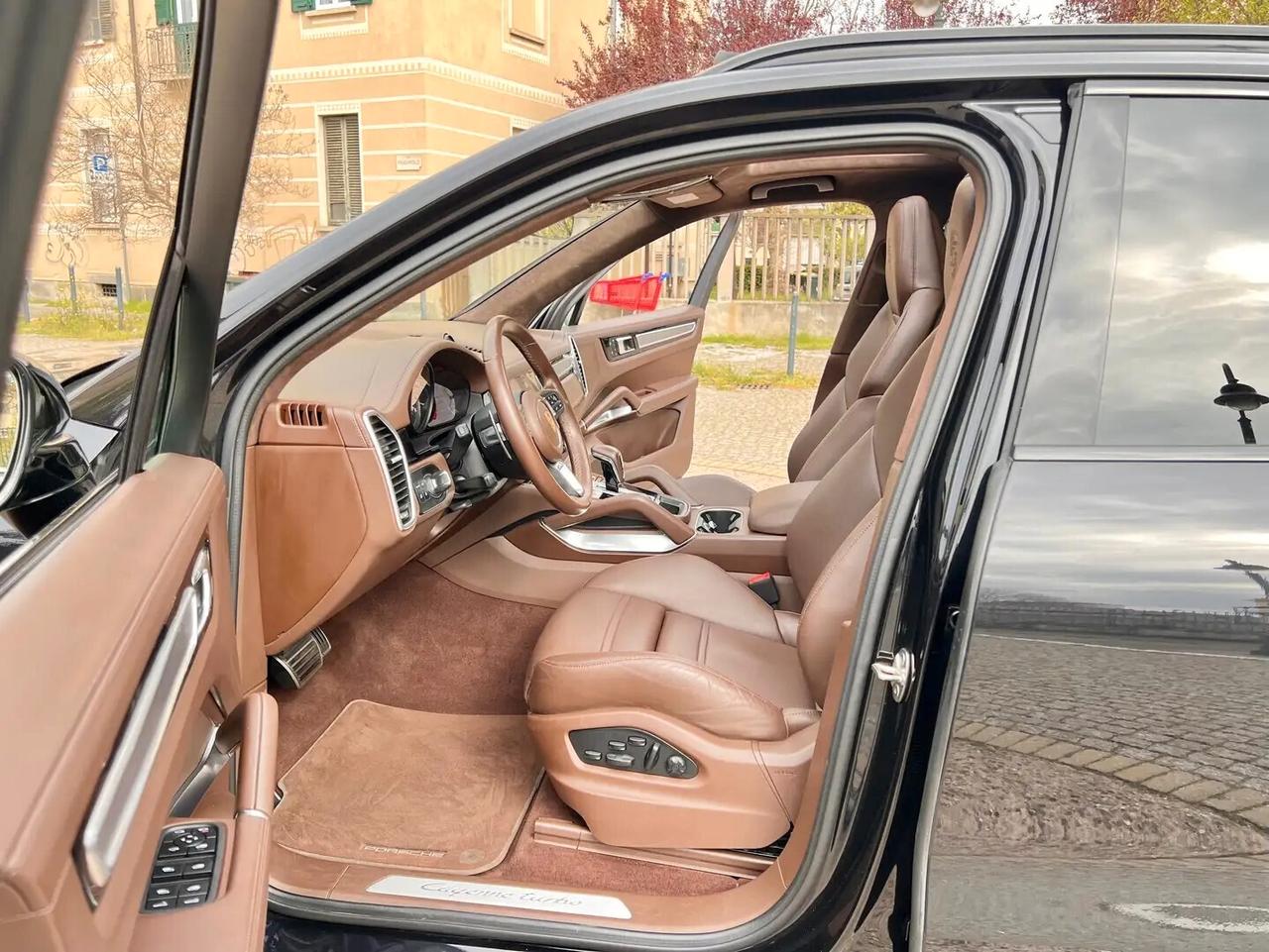 Porsche Cayenne 4.0 V8 Turbo