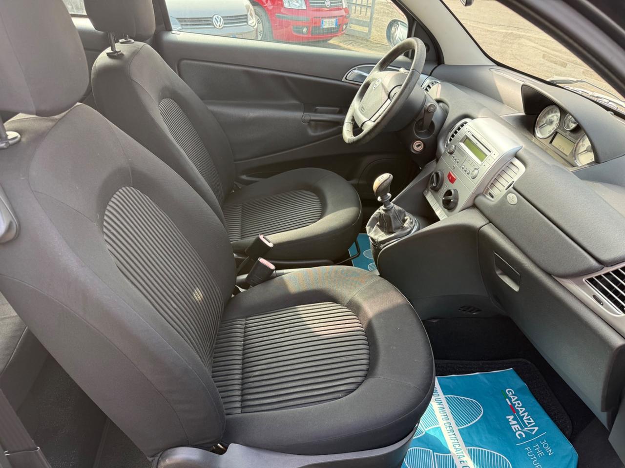 Lancia Ypsilon 1.2 Argento