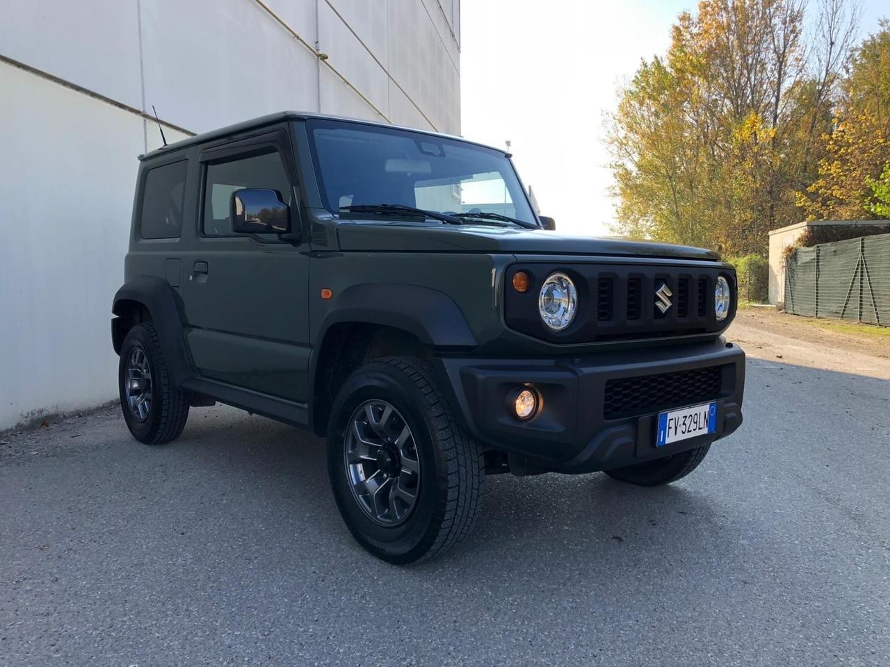 Suzuki Jimny 1.5 5MT Top