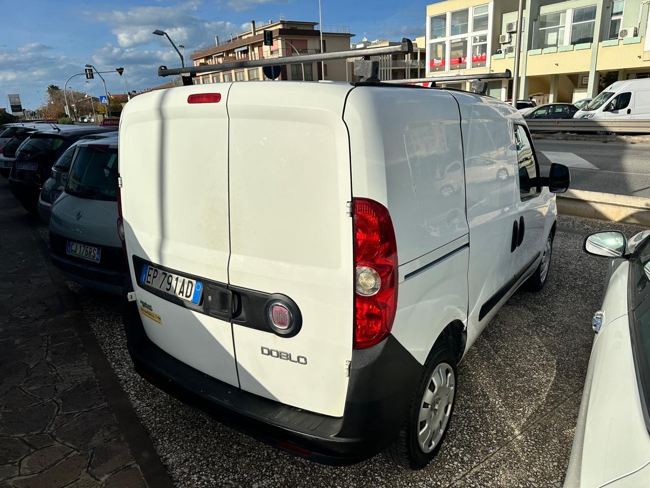 Fiat doblo 1.4 natural power metano turbo6 marce
