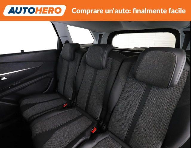 PEUGEOT 5008 BlueHDi 130 S&S Allure