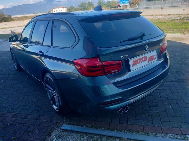 BMW - Serie 3 - 320d xDrive Touring Business Advantage