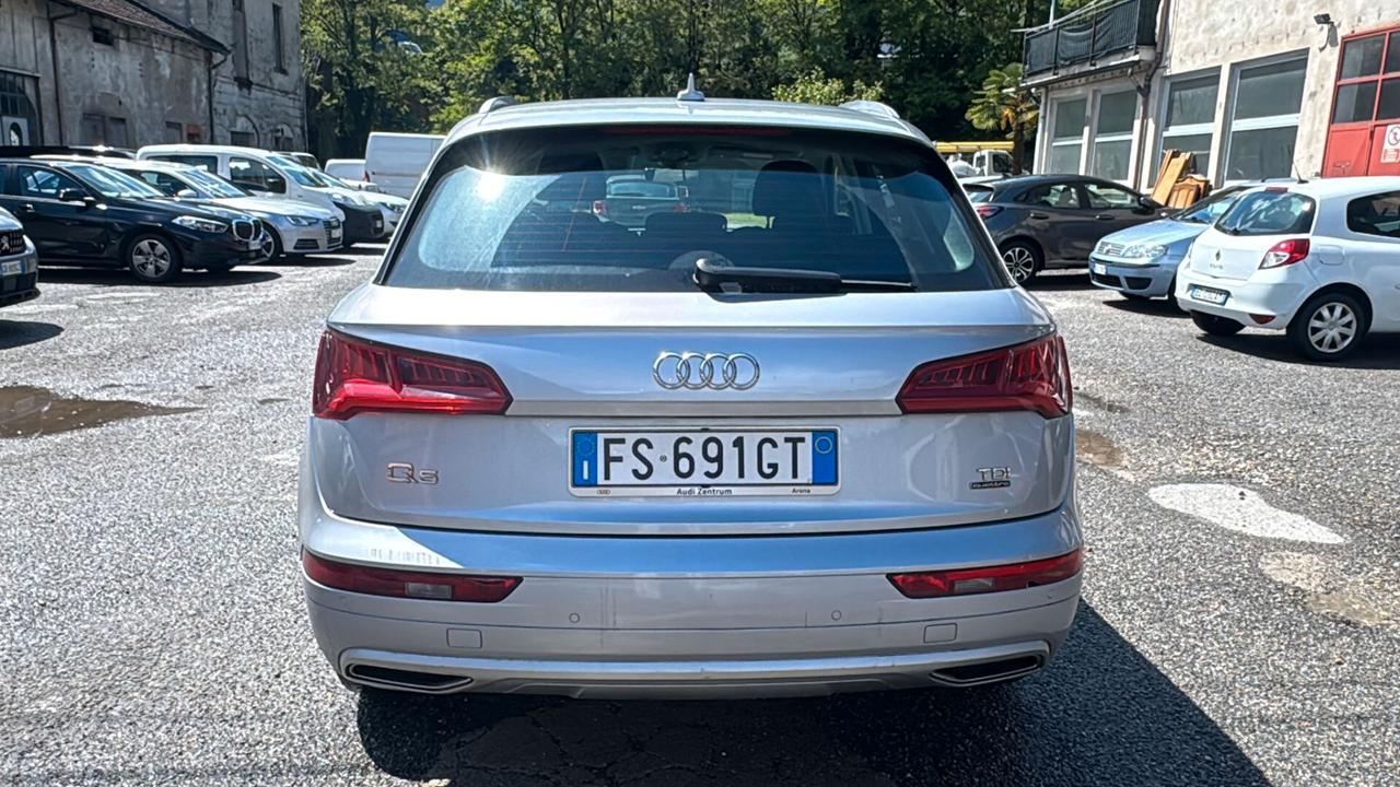 Audi Q5 2.0 TDI 150 CV Business