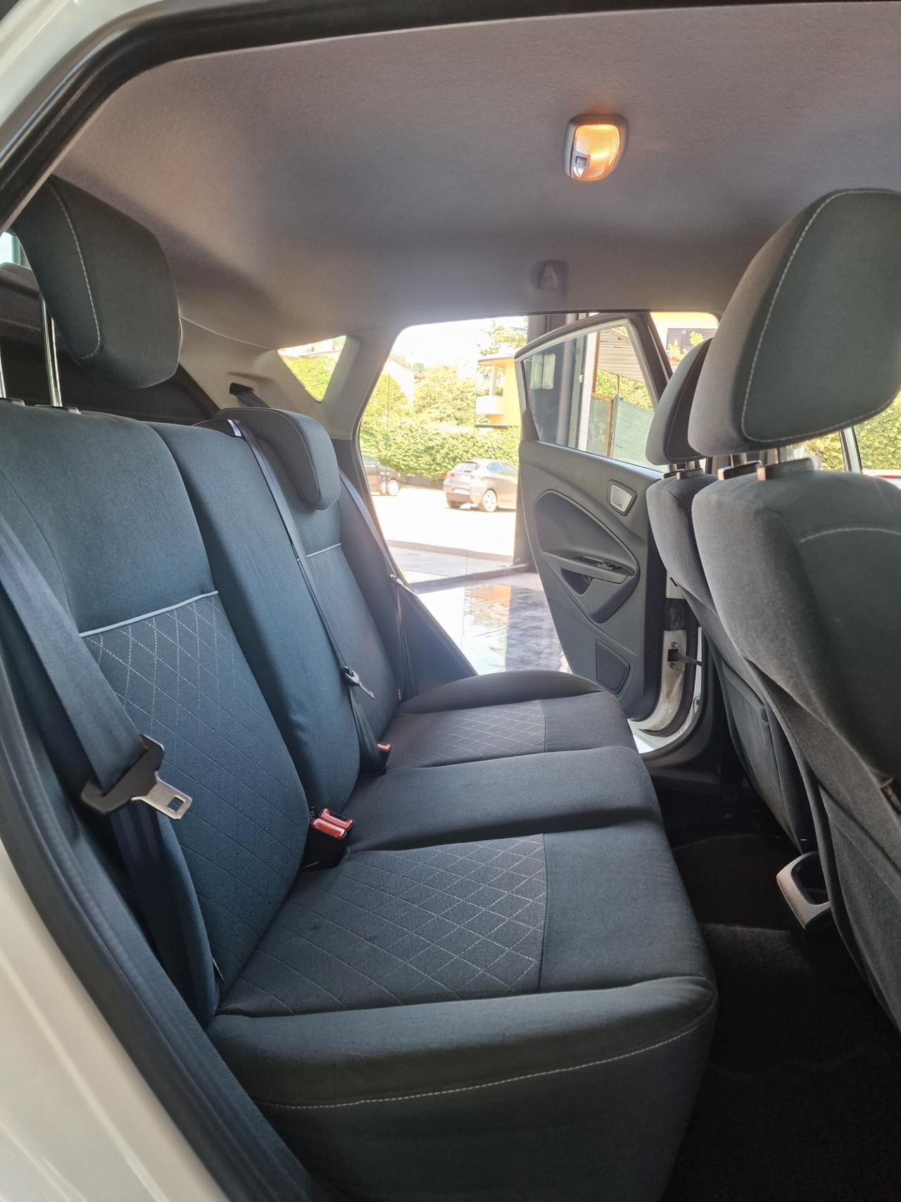 Ford Fiesta 1.4 5 porte Bz.- GPL Titanium