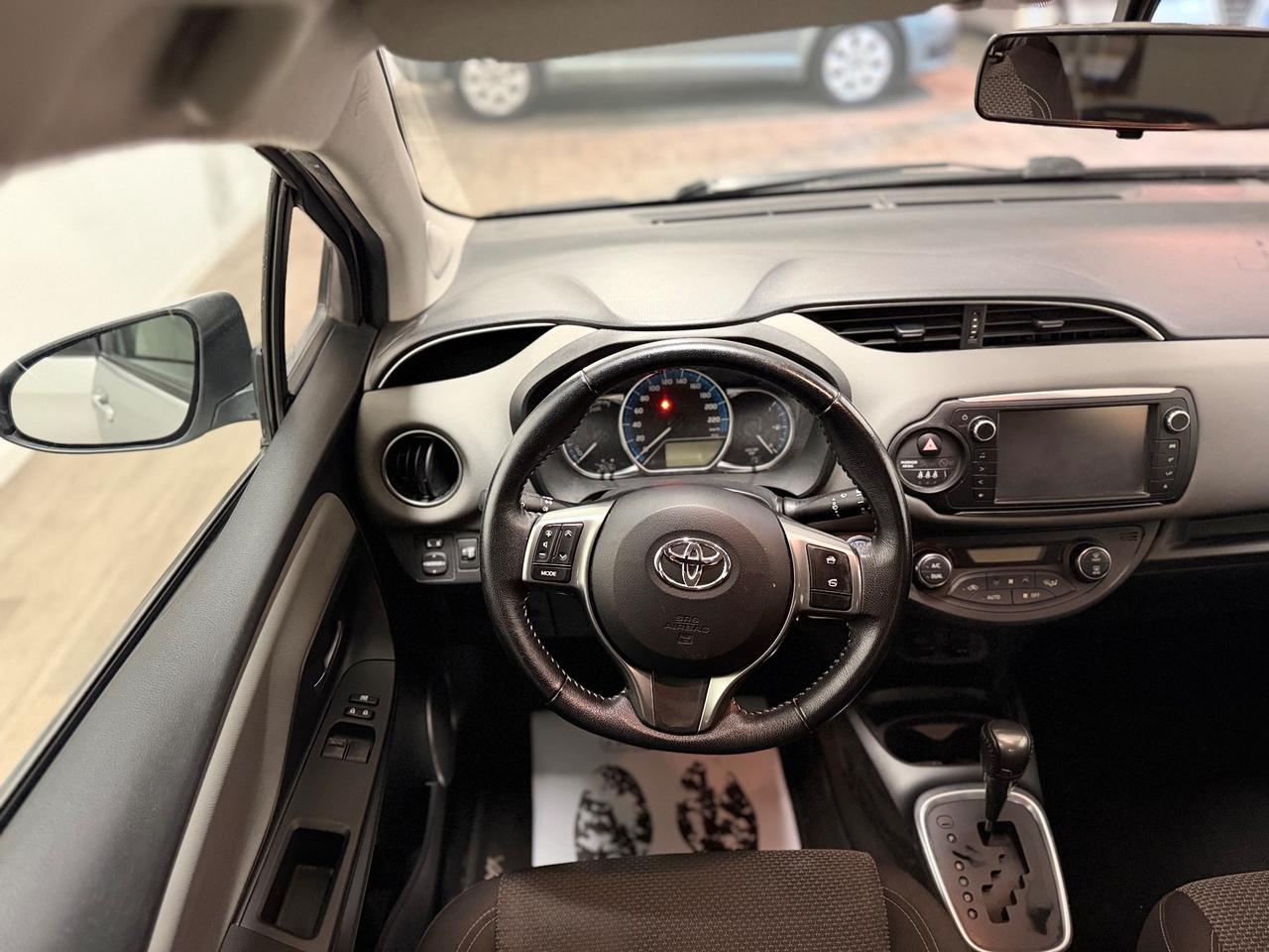 Toyota Yaris 1.5 Hybrid 5 porte Active AUTOMATICA NEOPATENTATI