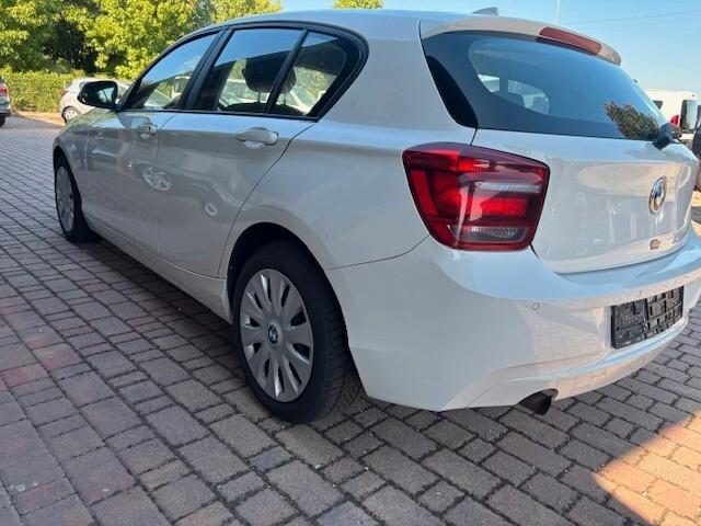 Bmw 114 114i 5p. Sport