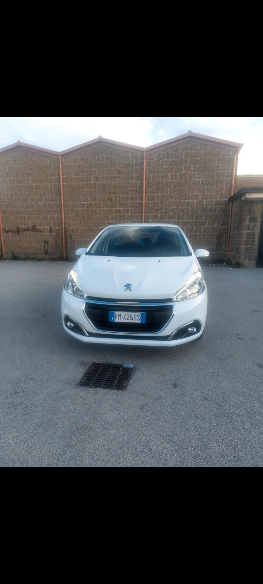 Peugeot 208 PureTech 82 5p. GPL Active