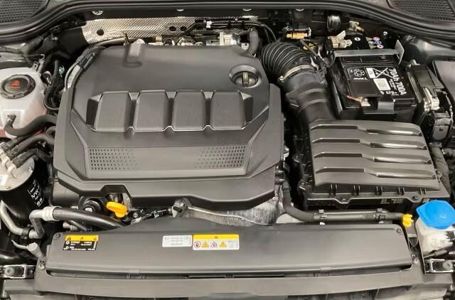 Volkswagen Golf 2.0 TDI GTD 8 DSG BLACK MATRIX TETTO