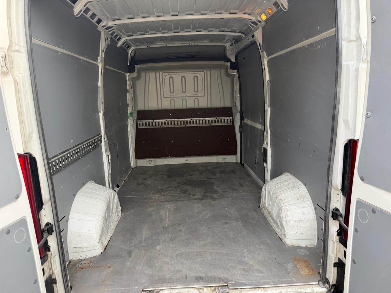 Peugeot Boxer 330 2.2 BlueHDi 140 S&S PM-TM Furgone