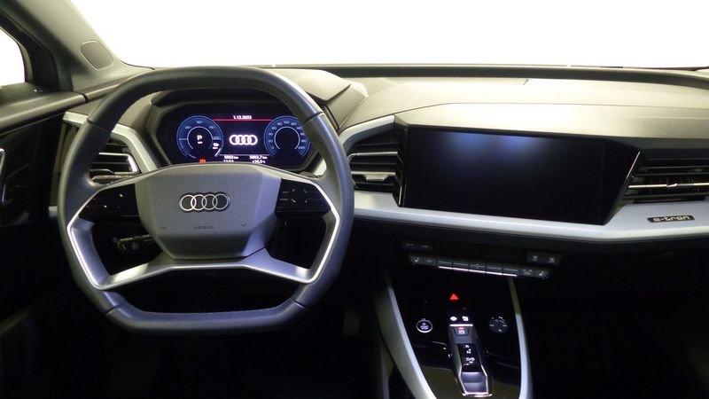 Audi Q4 e-tron Q4 40 e-tron Business Advanced
